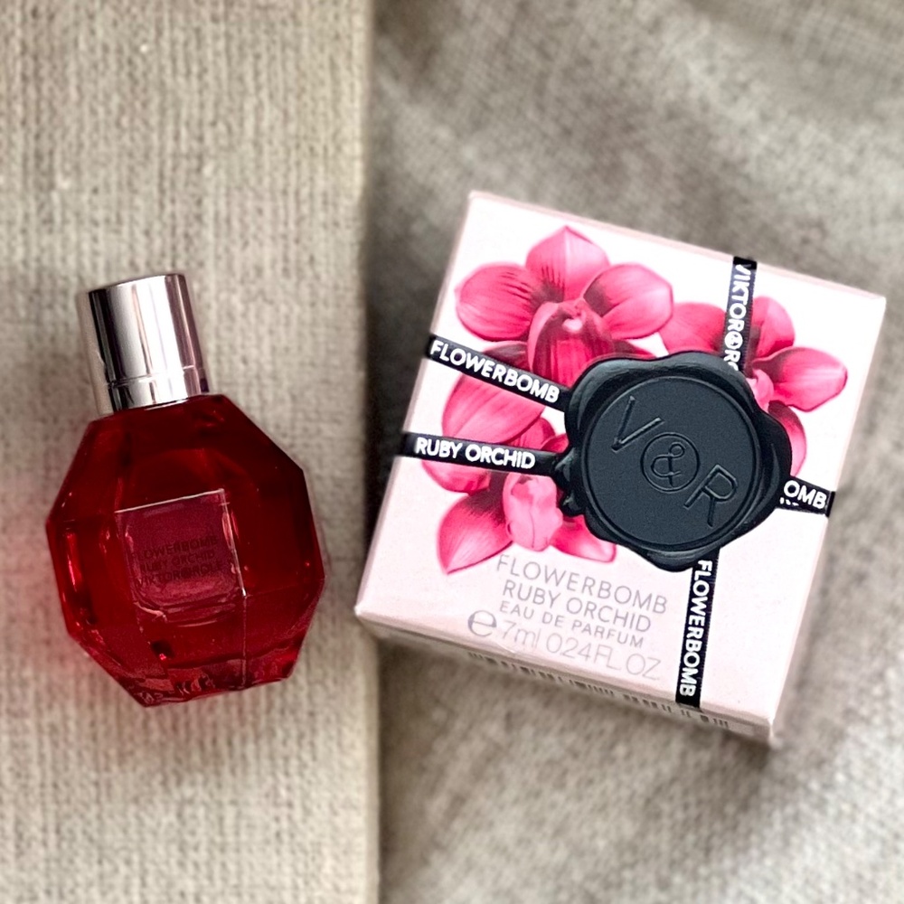🌺 Viktor&Rolf Flowerbomb Ruby Orchid mini - Picture 6 of 7